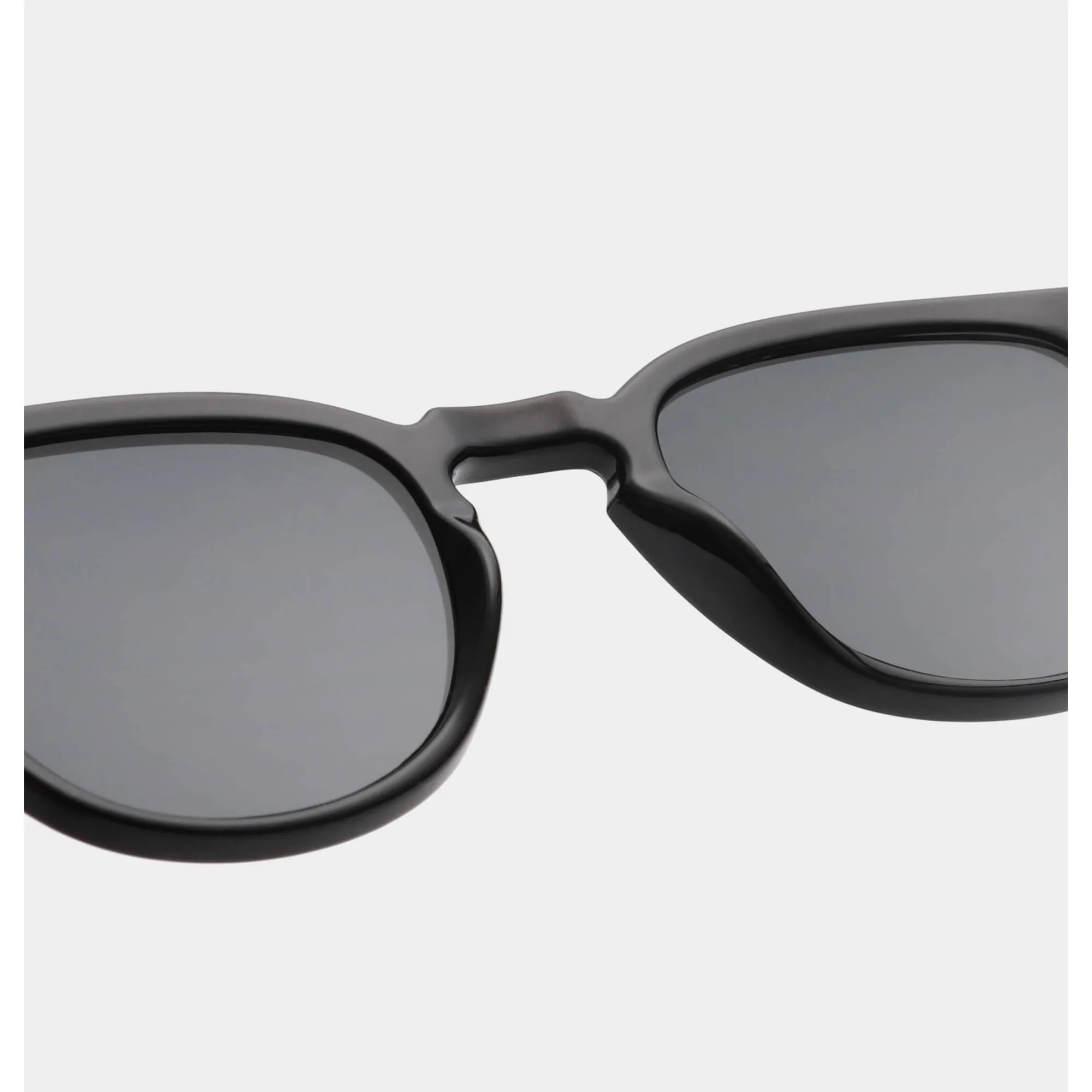 Bate Sunglasses Black